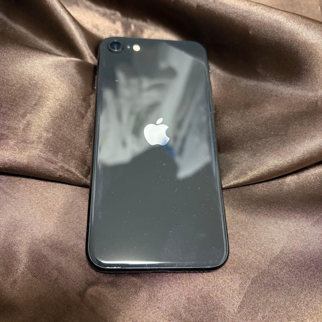 美品 iPhone SE 第2世代 黒 Simロックなし 本体のみ