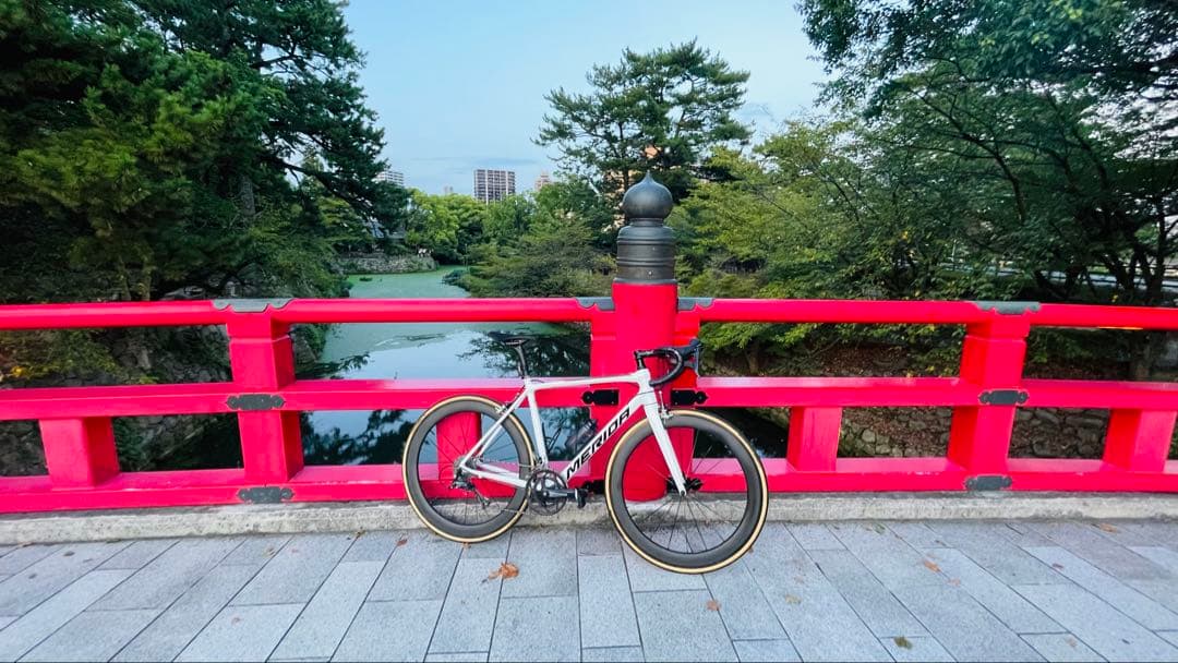 MERIDA スクルトゥーラ100 52サイズ