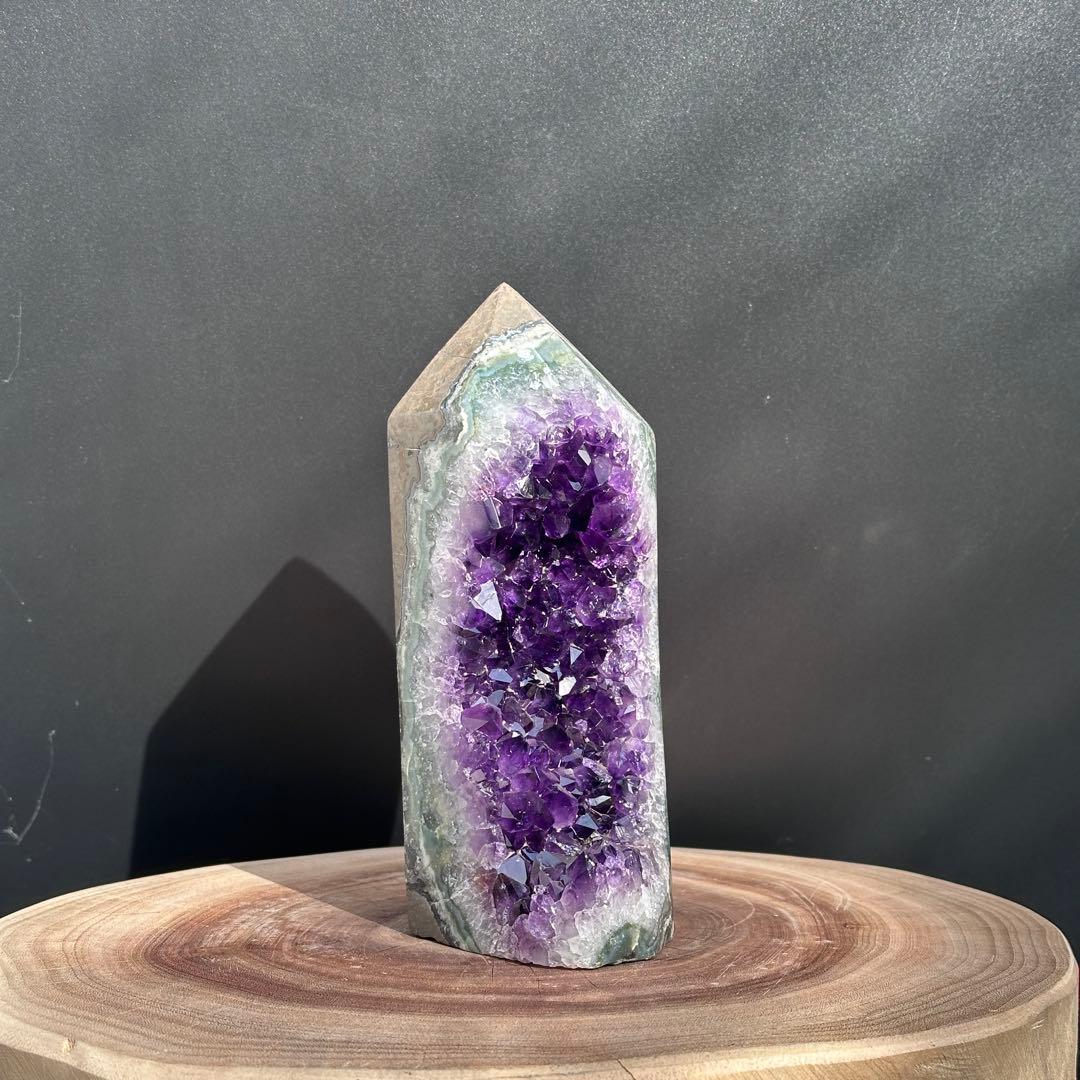 天然石アメジストのポイント　置物G.61