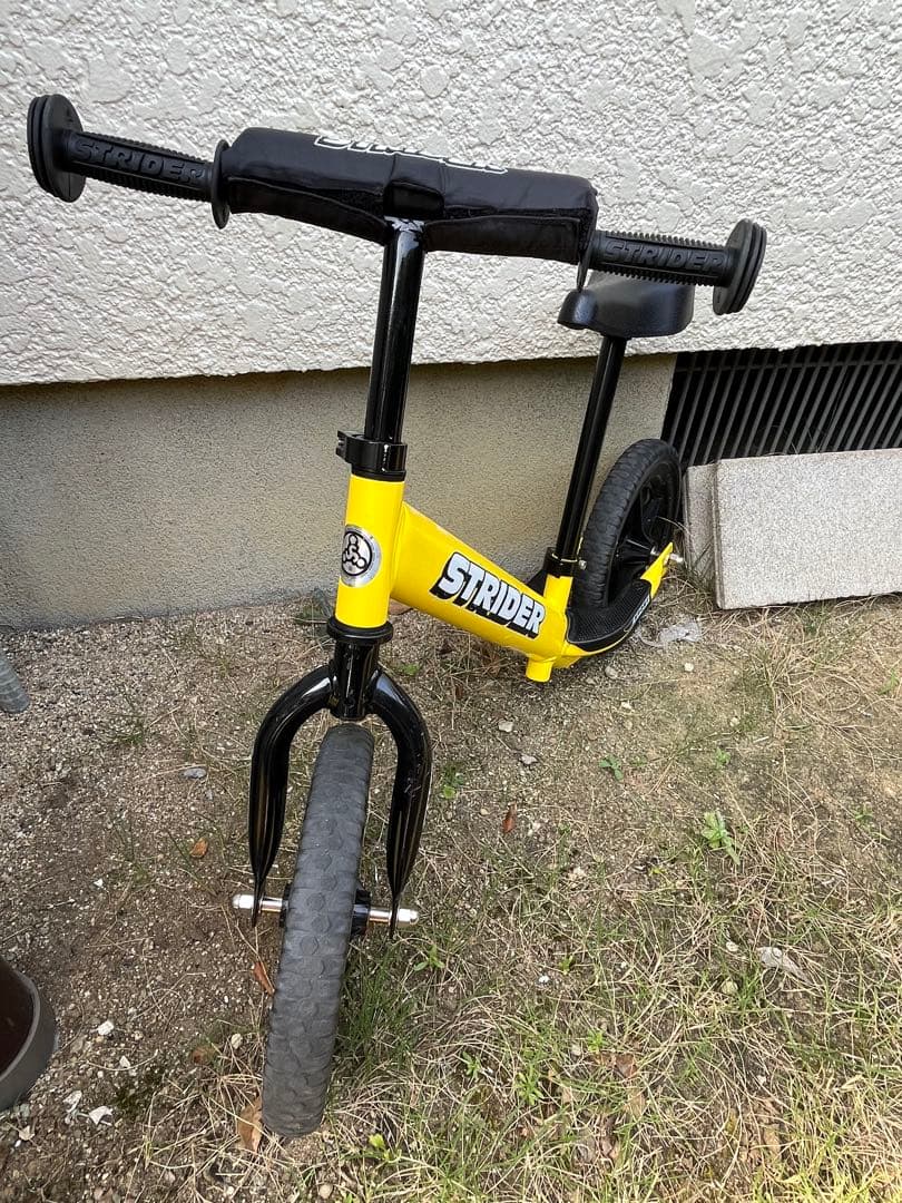STRIDER スポーツモデル　イエロー 12インチ