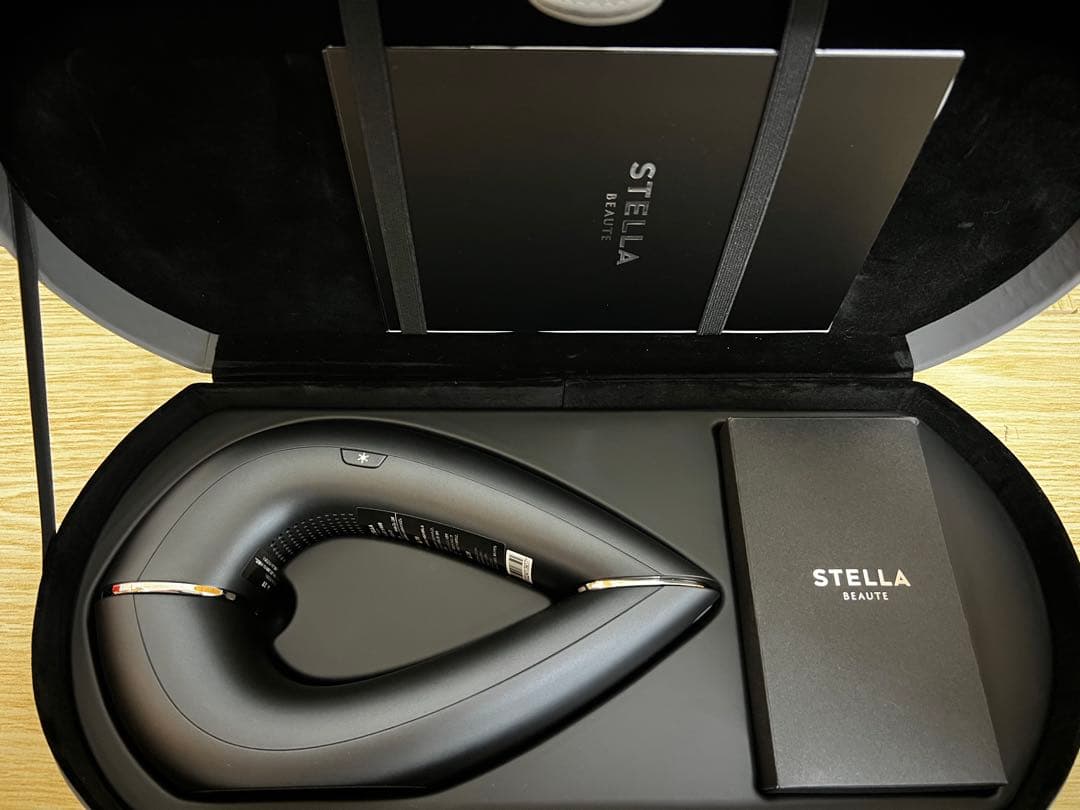 チャンス‼︎【STELLA BEAUTE 】光美容器　専用ケース付き