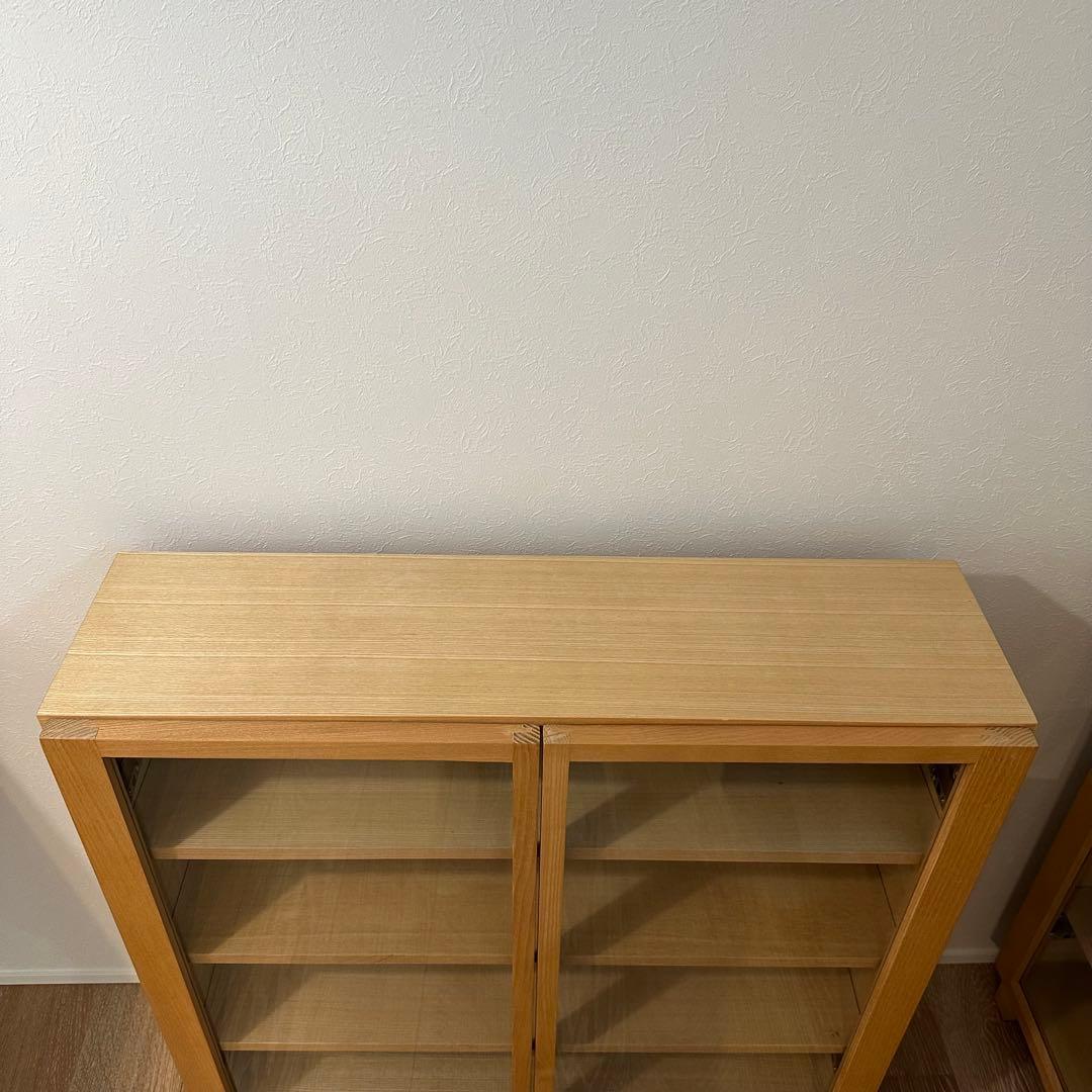 無印良品　オーク材　ガラス扉木製キャビネット　①