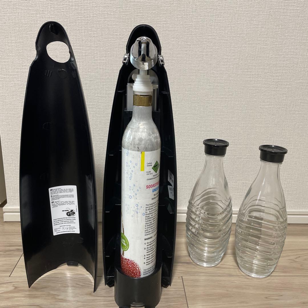 ソーダストリーム　ペンギン型炭酸水メーカー ガラスボトル2本付き