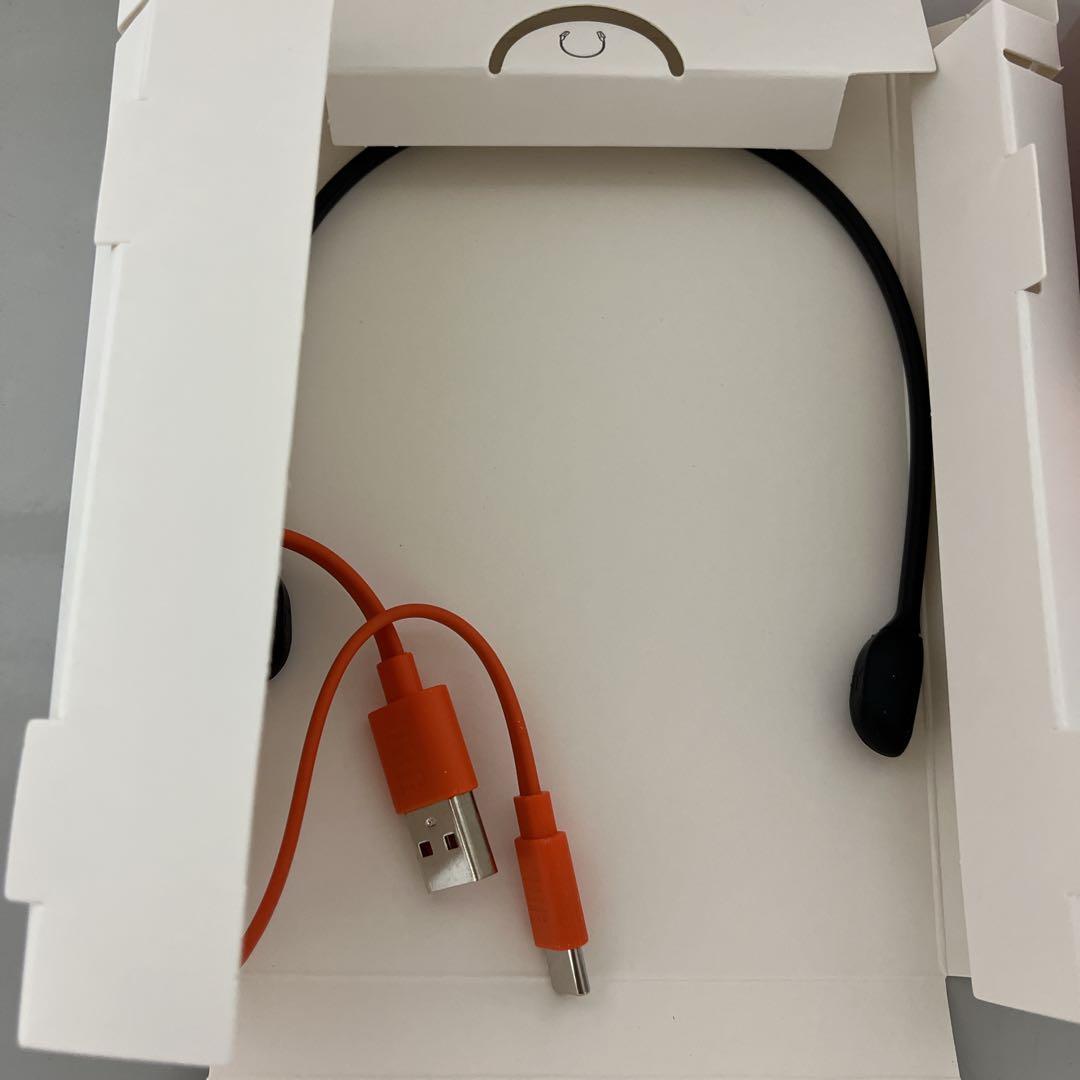 オープンイヤー完全ワイヤレスイヤホン JBL Soundgear Sense