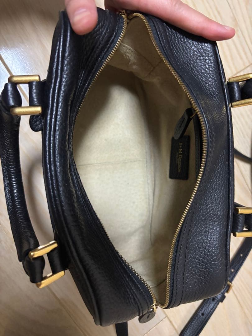 j&m Davidson黒 レザー ハンドバッグ ストラップ付き