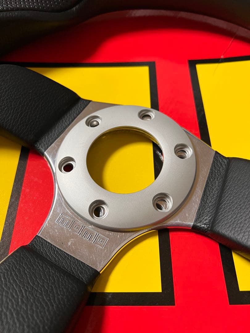 モモ コマンド 2R 320mm ステアリング MOMO COMMANDO 2R