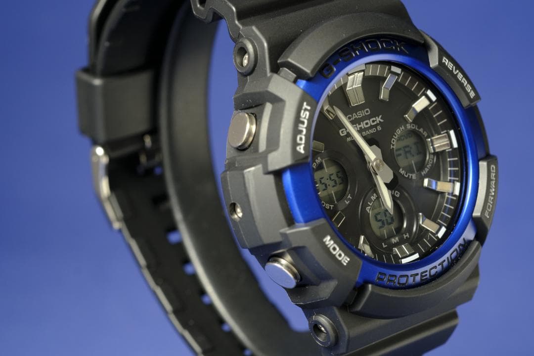 【綺麗】G-SHOCK GAW-100B 電波ソーラー／ビッグケース (114)