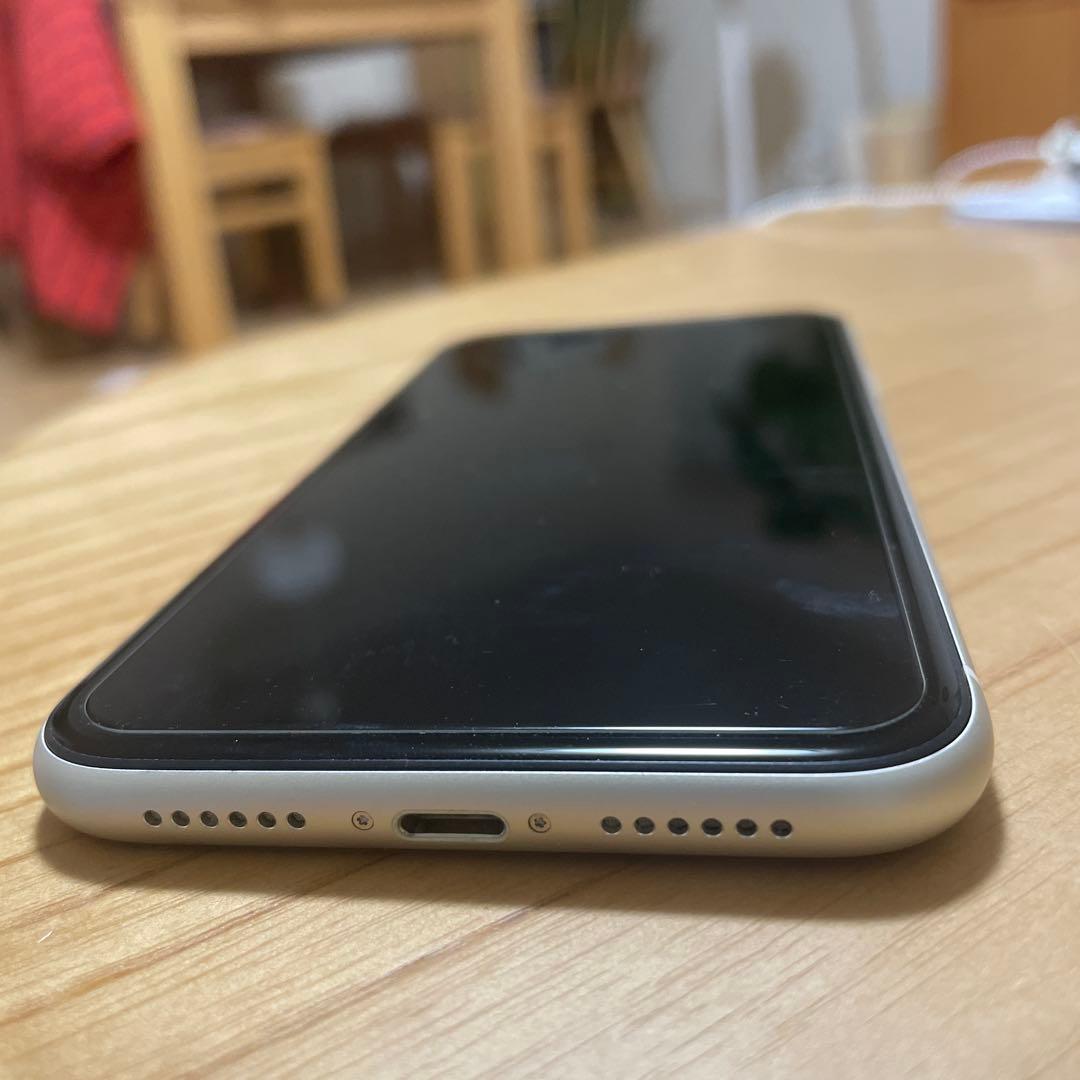 iPhone 11 ホワイト 64 GB ジャンク