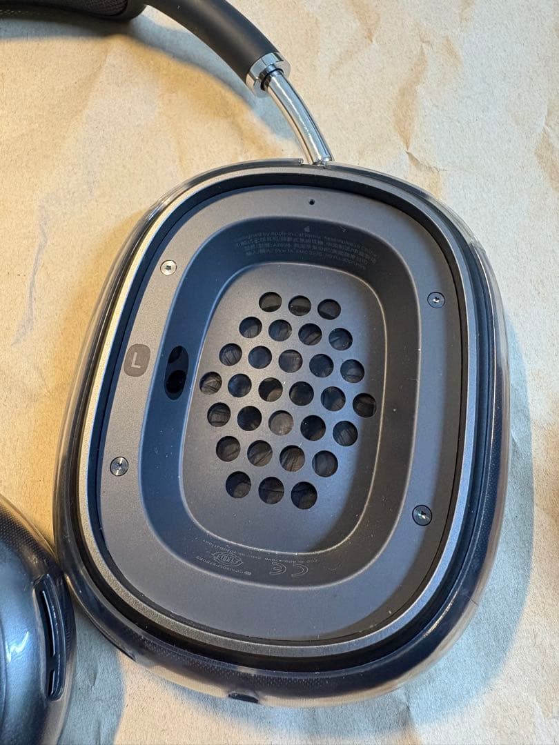 AirPods Max スペースグレイ16日までの購入で50000円で販売