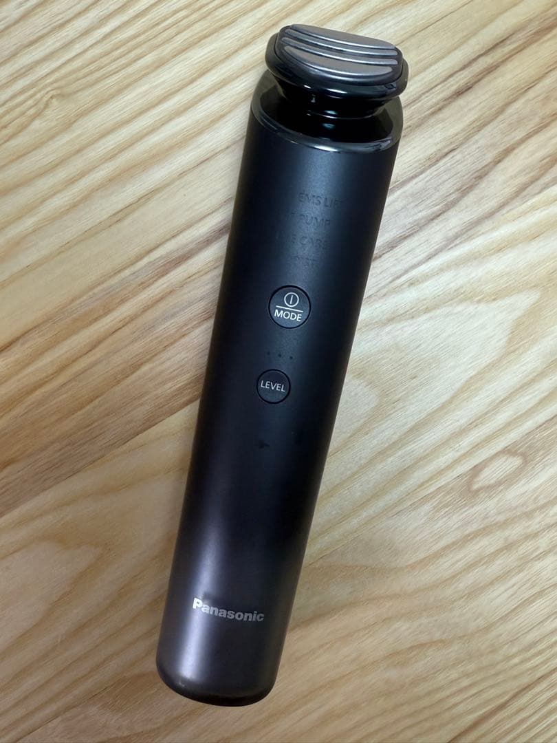 Panasonic RF x EMS LIFT 美顔器