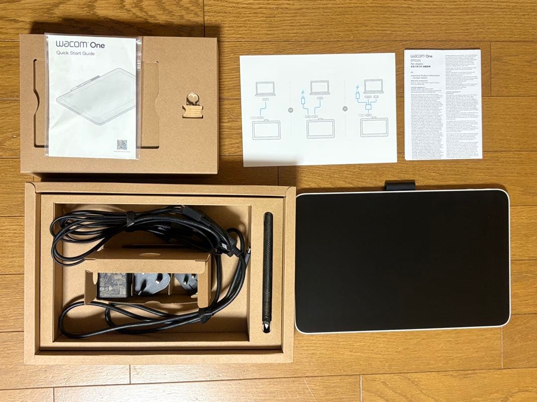 Wacom One 12 液晶ペンタブレット DTC121W4Dスタンド付き