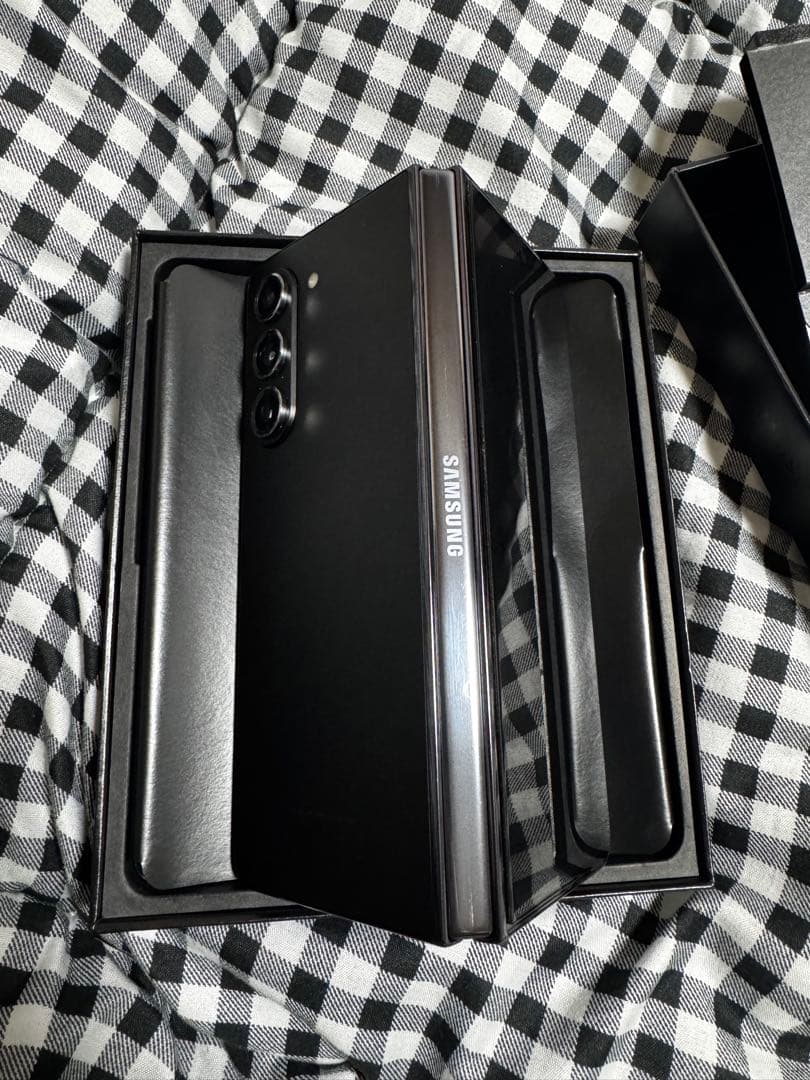 スマートフォン本体 Samsung Galaxy Z Fold 5 512GB