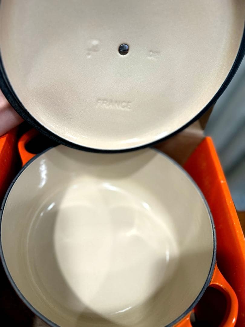 【美品】ル・クルーゼ（Le Creuset） ココットロンド 20cm オレンジ