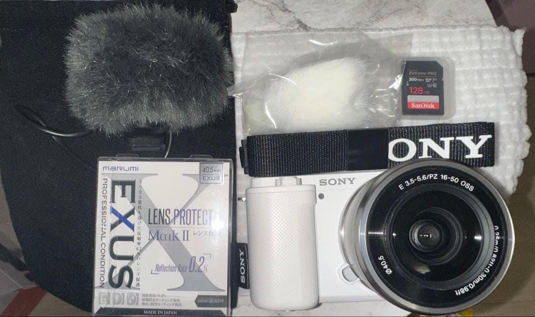 【む】SONYZV-E10 ホワイトミラーレス一眼