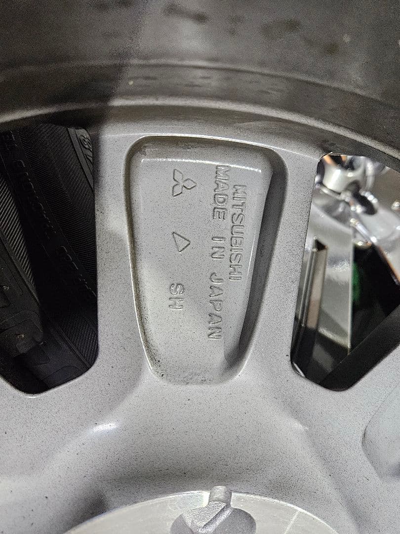 デリカD5 ジャスパー 18インチ 純正ホイールタイヤセット