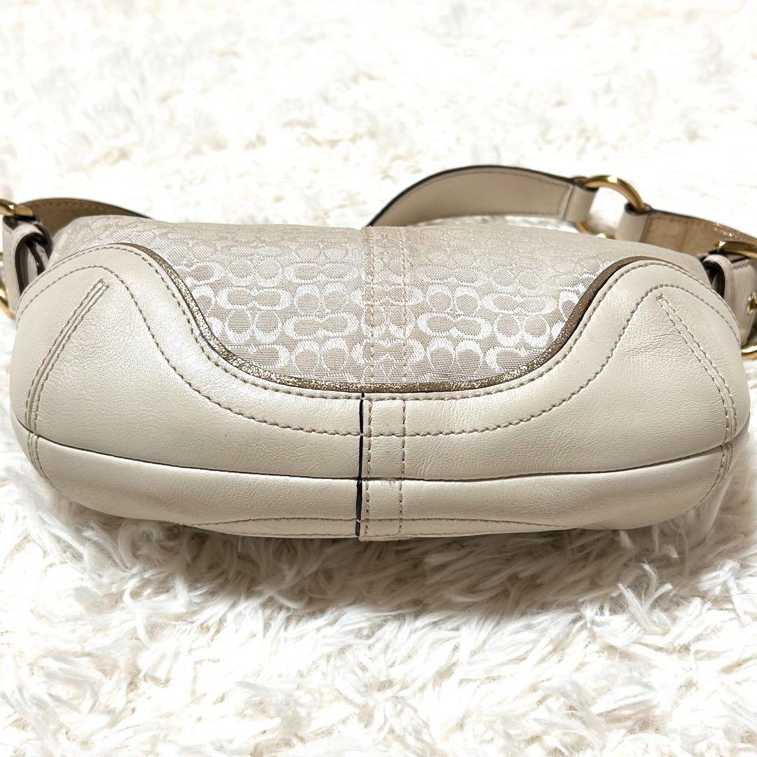 【極美品】COACH ホーボー 三日月 ゴールド金具 シグネチャー レザー