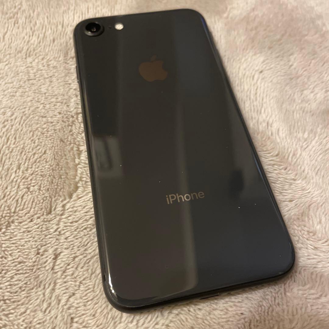 美品 Apple iPhone 8 64gb バッテリー100% SIMフリー