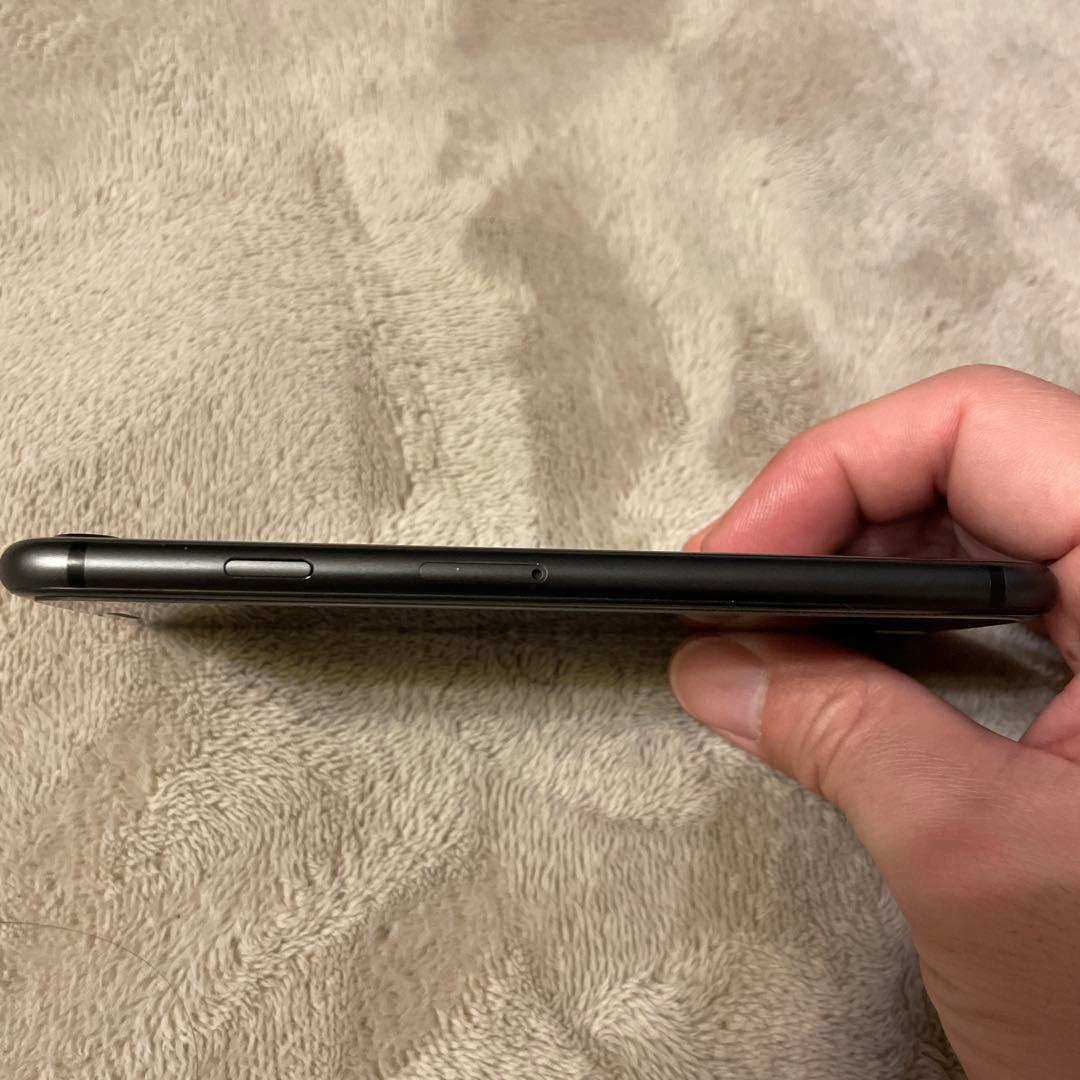 美品 Apple iPhone 8 64gb バッテリー100% SIMフリー
