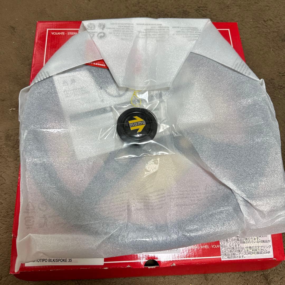 正規品　MOMOプロトティーポBK 350mm 新品未使用　格安