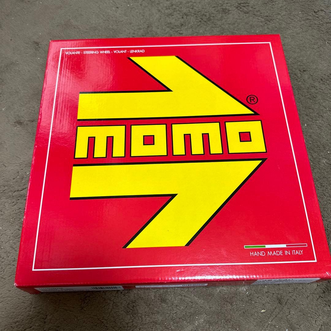正規品　MOMOプロトティーポBK 350mm 新品未使用　格安