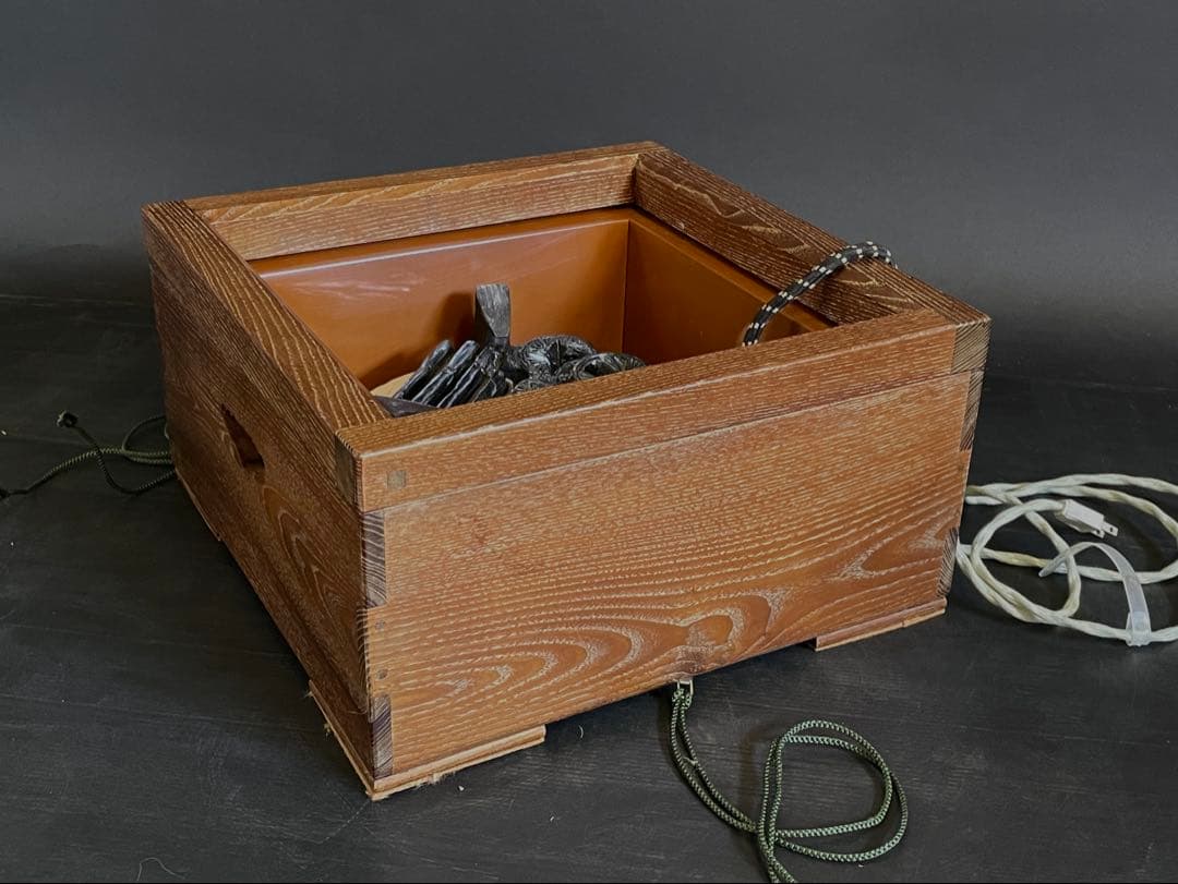 【美品】「母」 置炉 テーブル付 電熱 紙箱 茶道具 和室 レトロ(213F④)