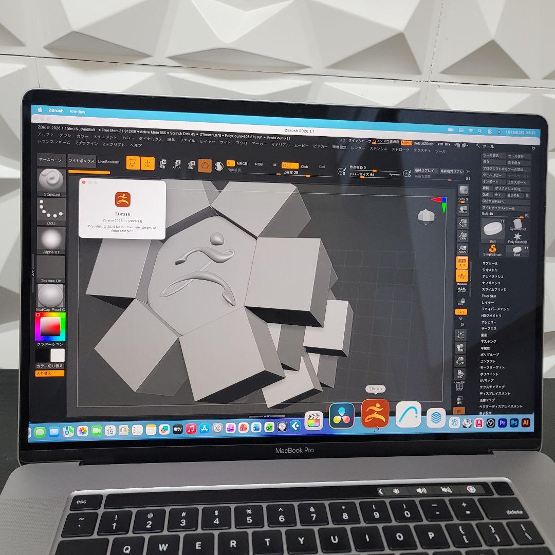 美品 MacBook Pro 16インチ i7 32/512 CAD&3D設計