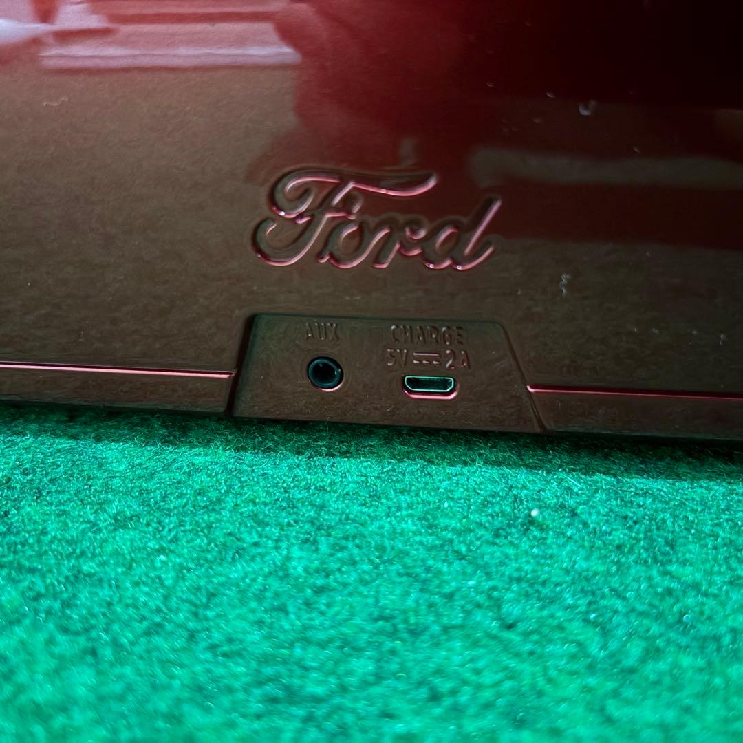 ポータブルプレーヤー FORD ION Audio Mustang Stereo