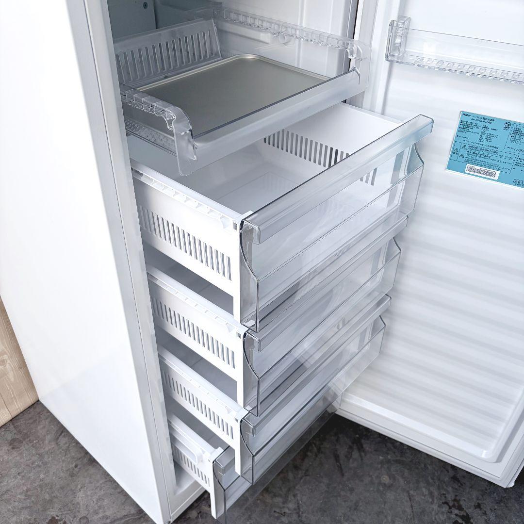 配送設置無料！純正Haierホワイトシンプルスリム冷凍庫！完動超美品！