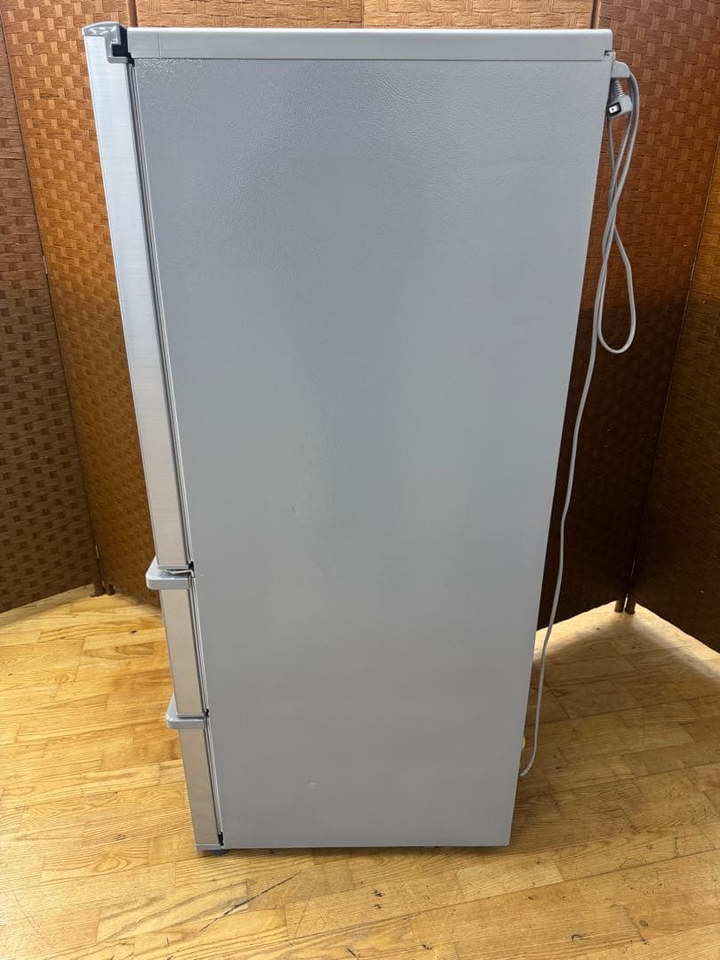 F001 AQUA ３ドア　冷蔵庫　右開き　272L 2020年製　保証付き
