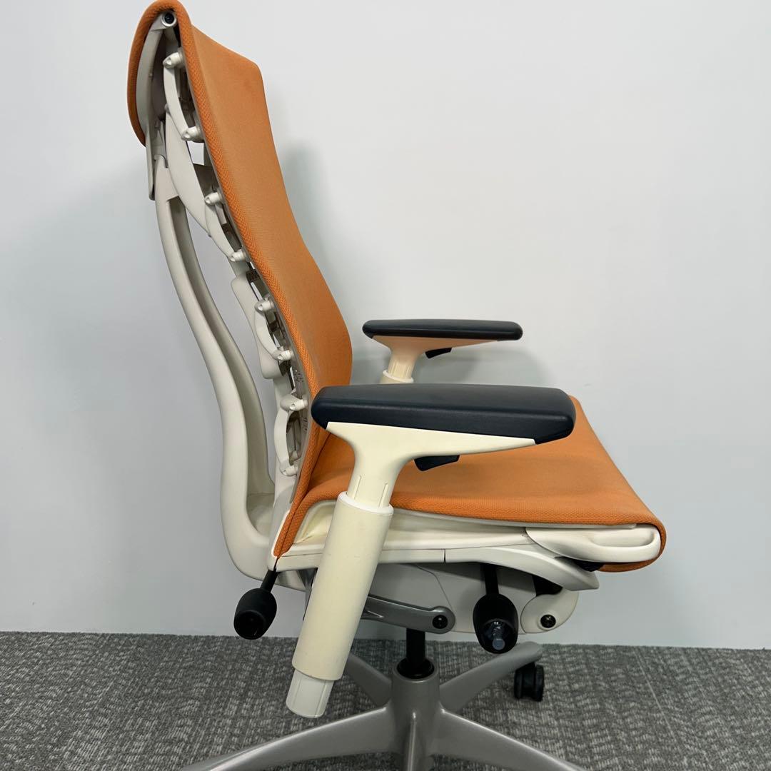 N. エンボディチェア ハーマンミラー ホワイト Embody オレンジ
