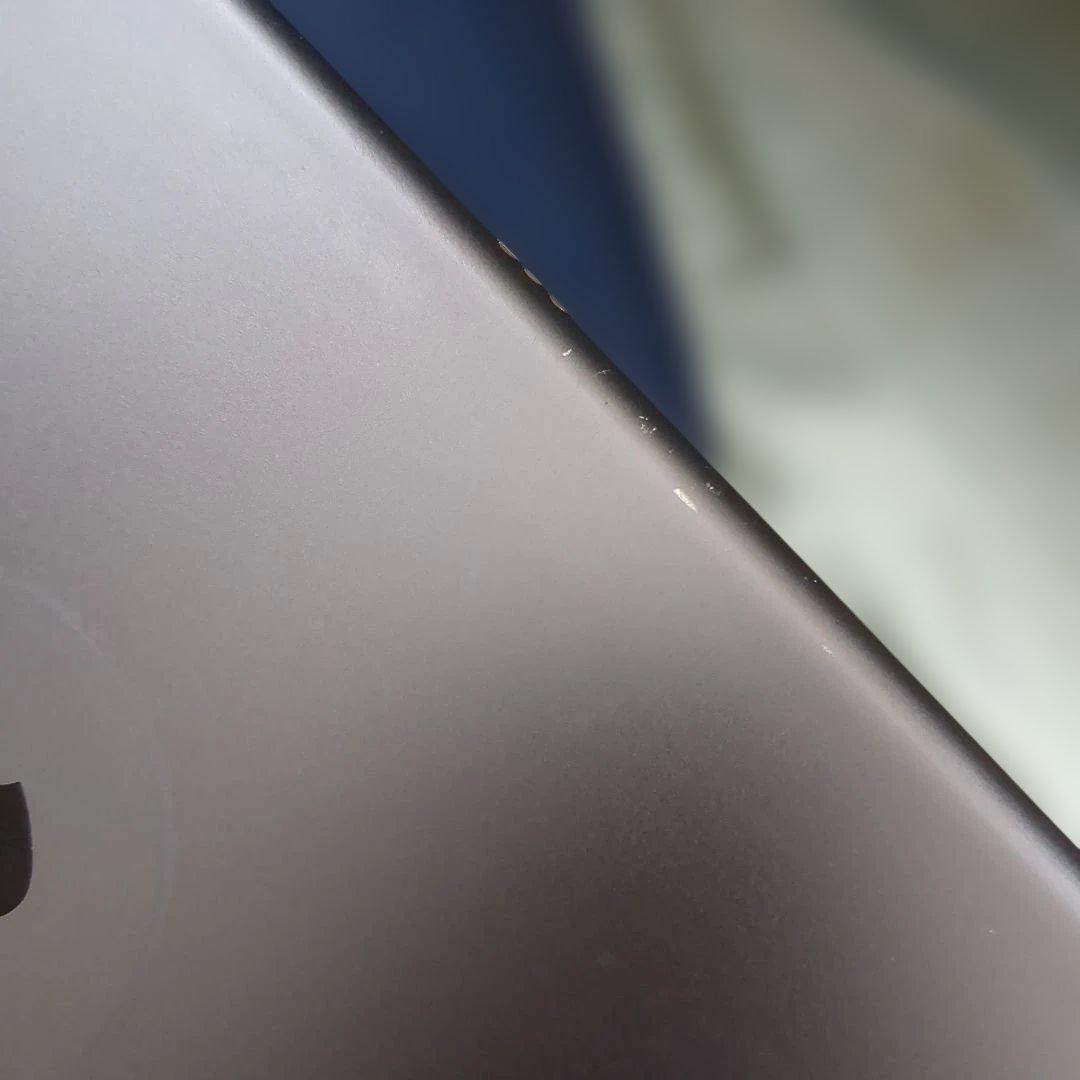 S*e様 iPad (第8世代) 128GB ブラック スタイラスペン＋充電コー