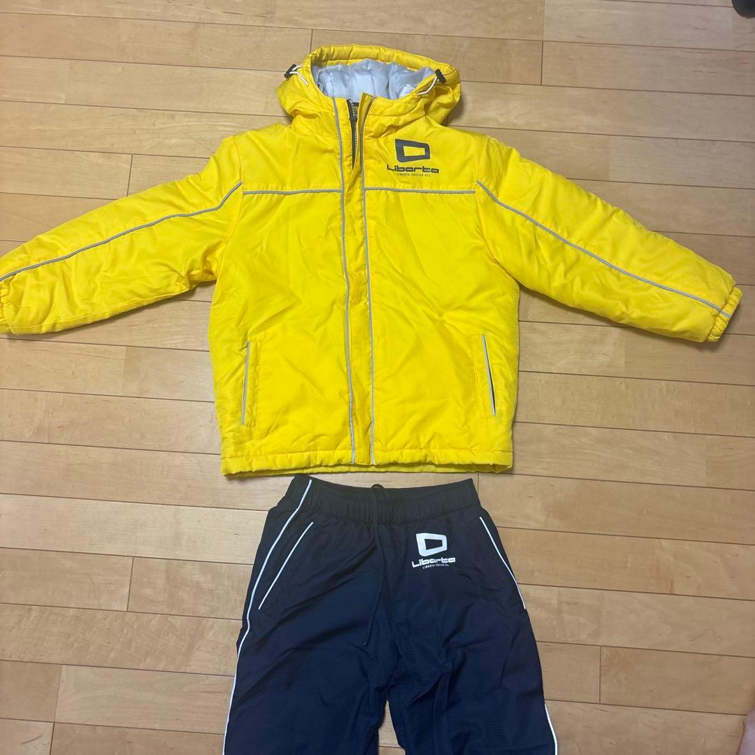 リベルタサッカースクール　ウィンドブレーカー上下セット 130cm