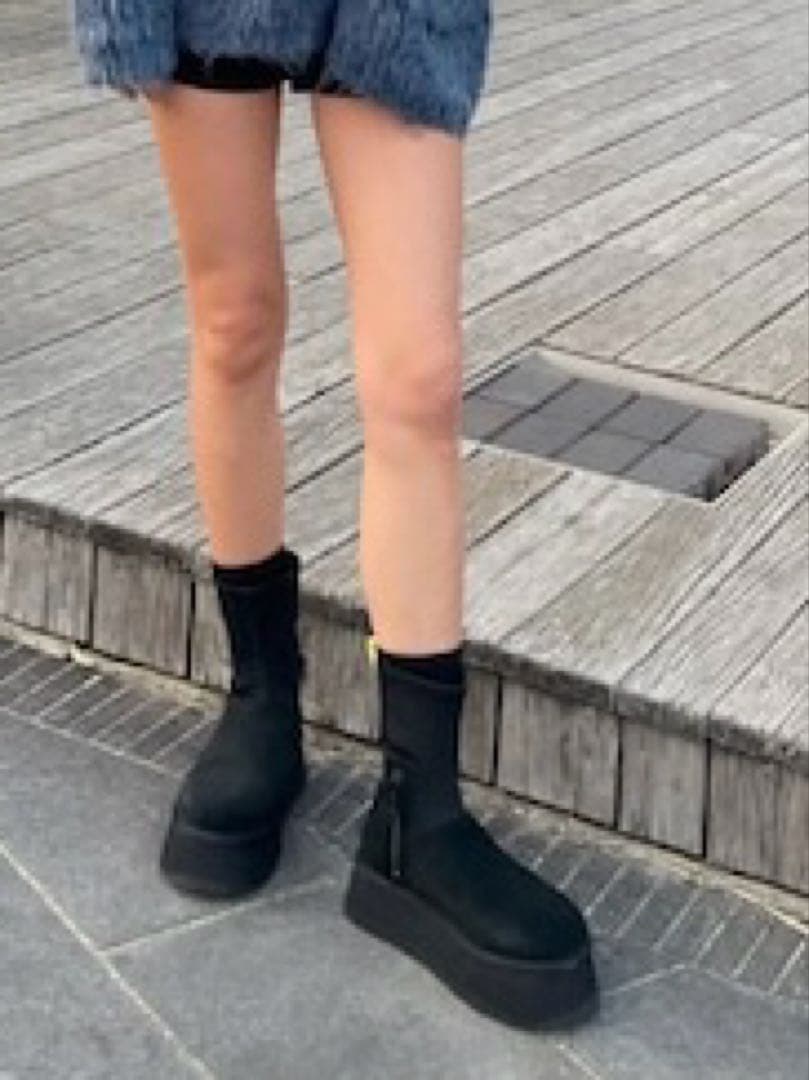 r*n様 UGG☆クラシックディッパー厚底