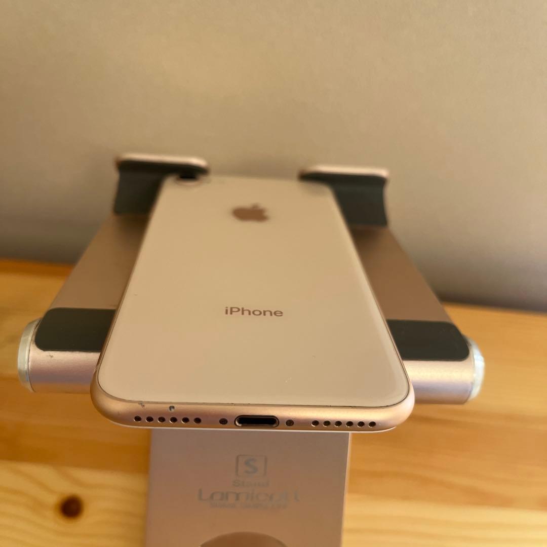 バッテリー新品100%！iPhone8 64GB ゴールド
