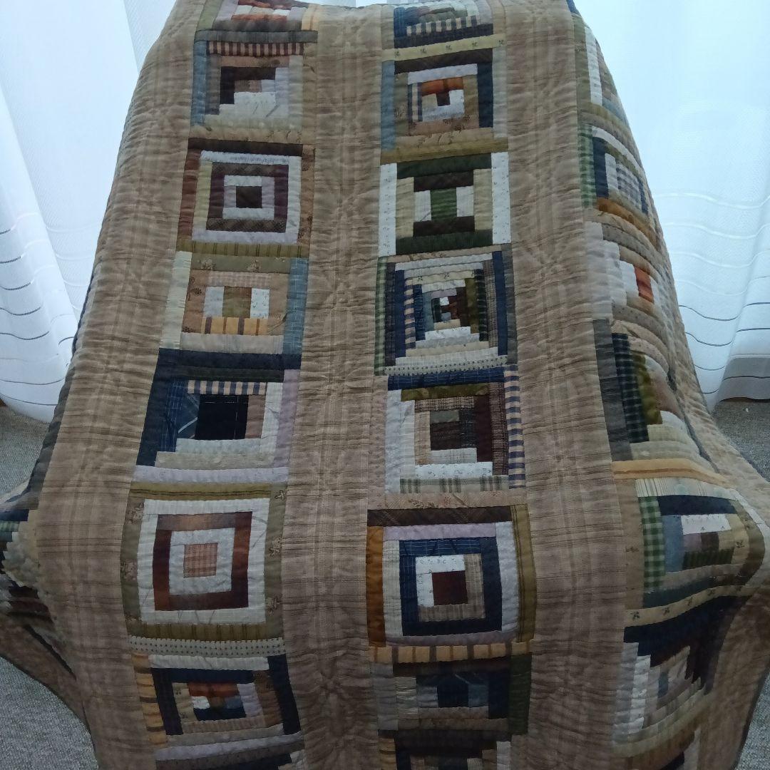 ログキャビンのパッチワークキルト(大)