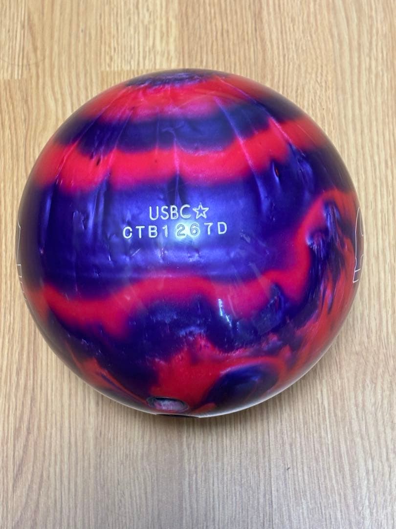 AXE & HAMMER ボウリングボール 紫赤マーブル