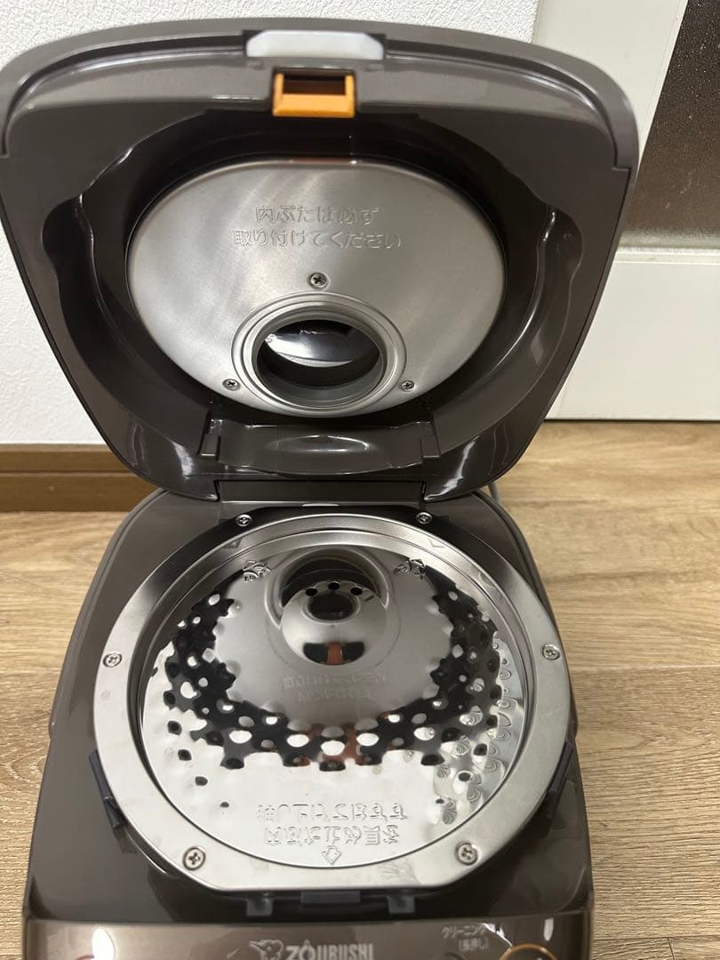 象印 炊飯器 NP-GL05 3合炊き 2023年製