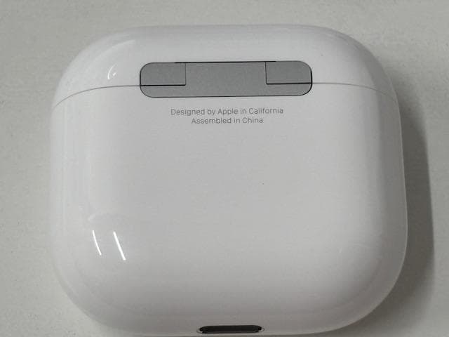 【ほぼ未使用】Apple AirPods4 MXP63J/A