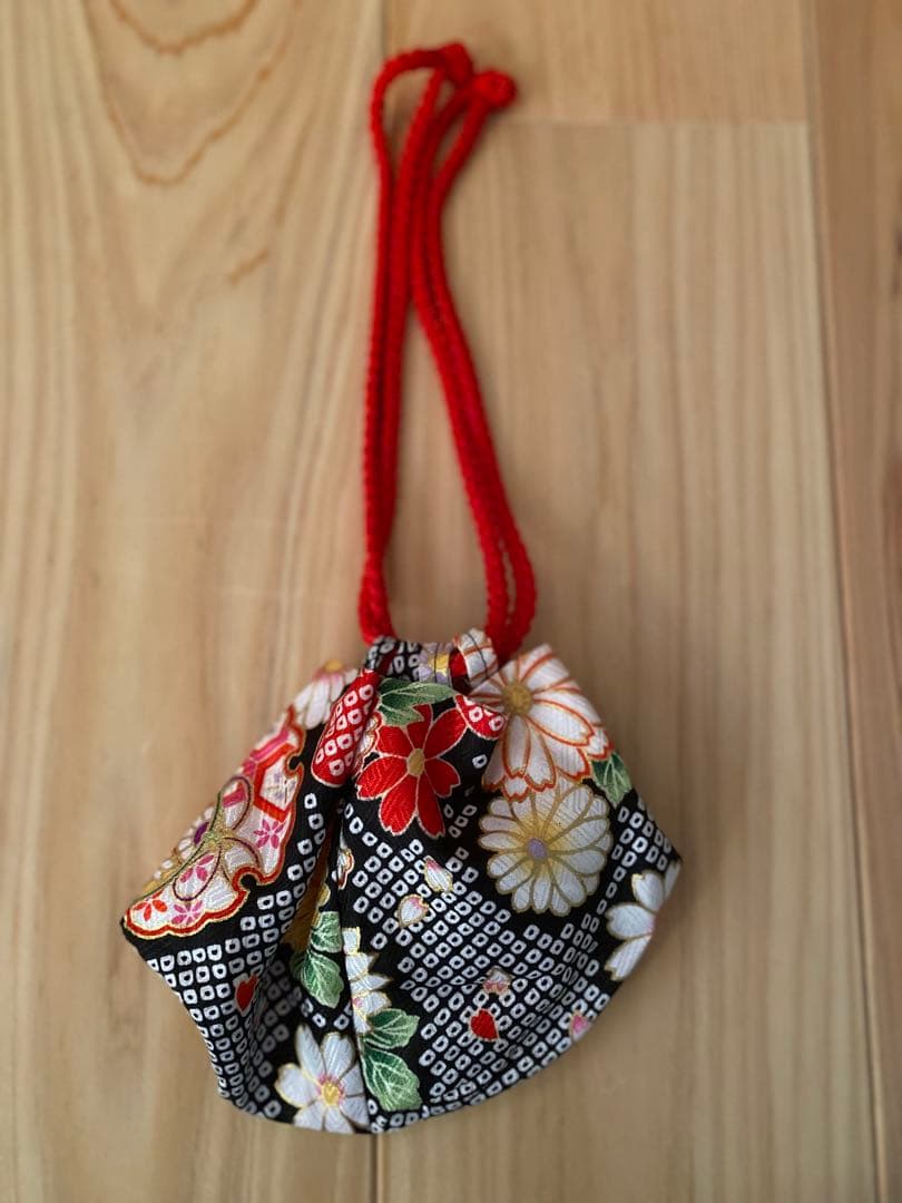 美品　七五三　3歳女の子用着物セット　花柄