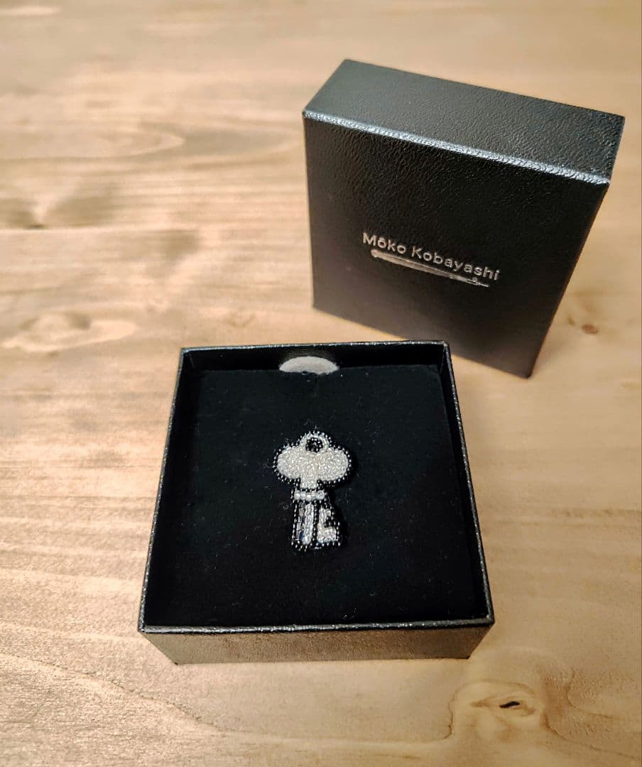 小林モー子_Moko Kobayashi／カギ（シルバー）PIN