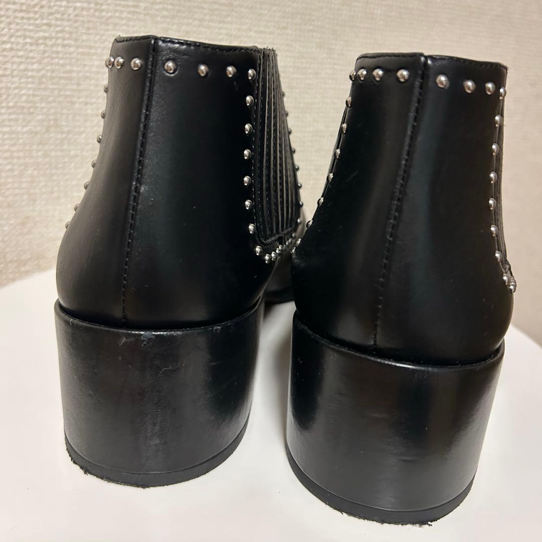 美品 GIVENCHY ジバンシー スタッズ ブラックレザー ショートブーツ