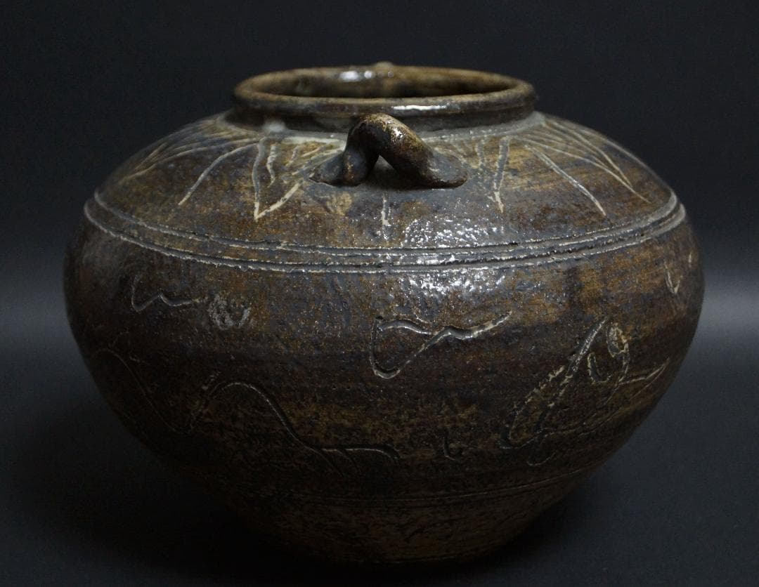 茶道具 伝世 古安南(17～18世紀）釘彫『双龍文』壺 /双耳飾壺 骨董品希少品