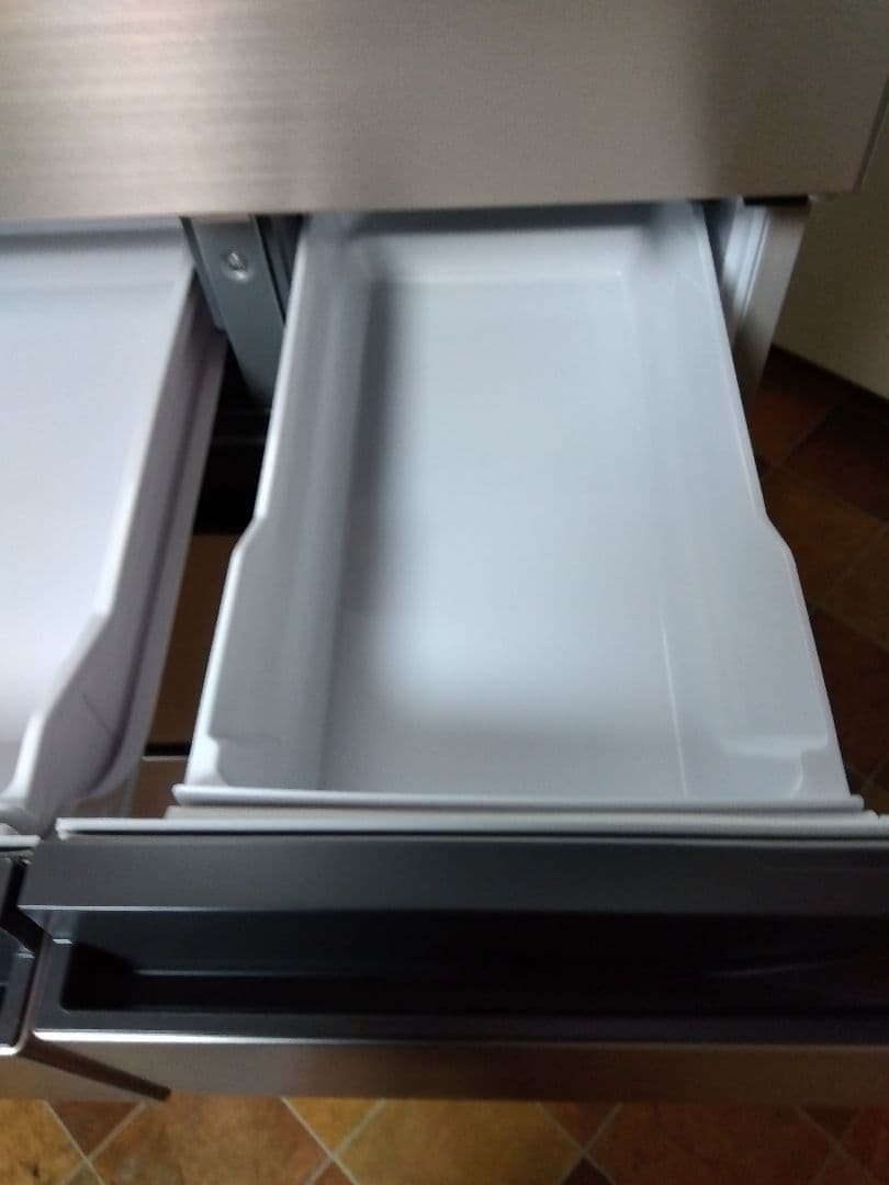 未使用 日立ノンフロン冷凍冷蔵庫 R-HWS47S 470L 23年製 右開き