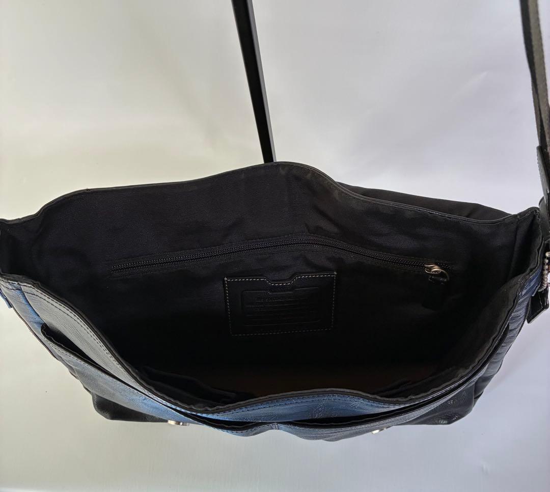 COACH ブラックレザー ショルダーバッグ