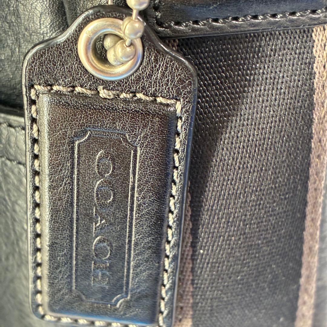 COACH ブラックレザー ショルダーバッグ