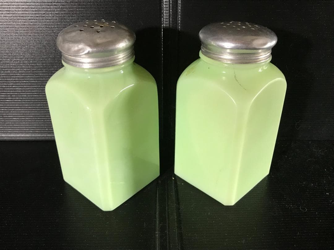 ジャネット社 ジェード　シェーカ（ソルト＆ペッパー）セット