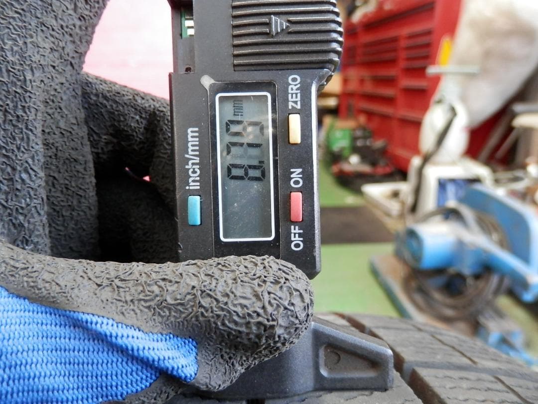 80ノアヴォクシーにダンロップ製WM03 205/60R16スタッドレスセット