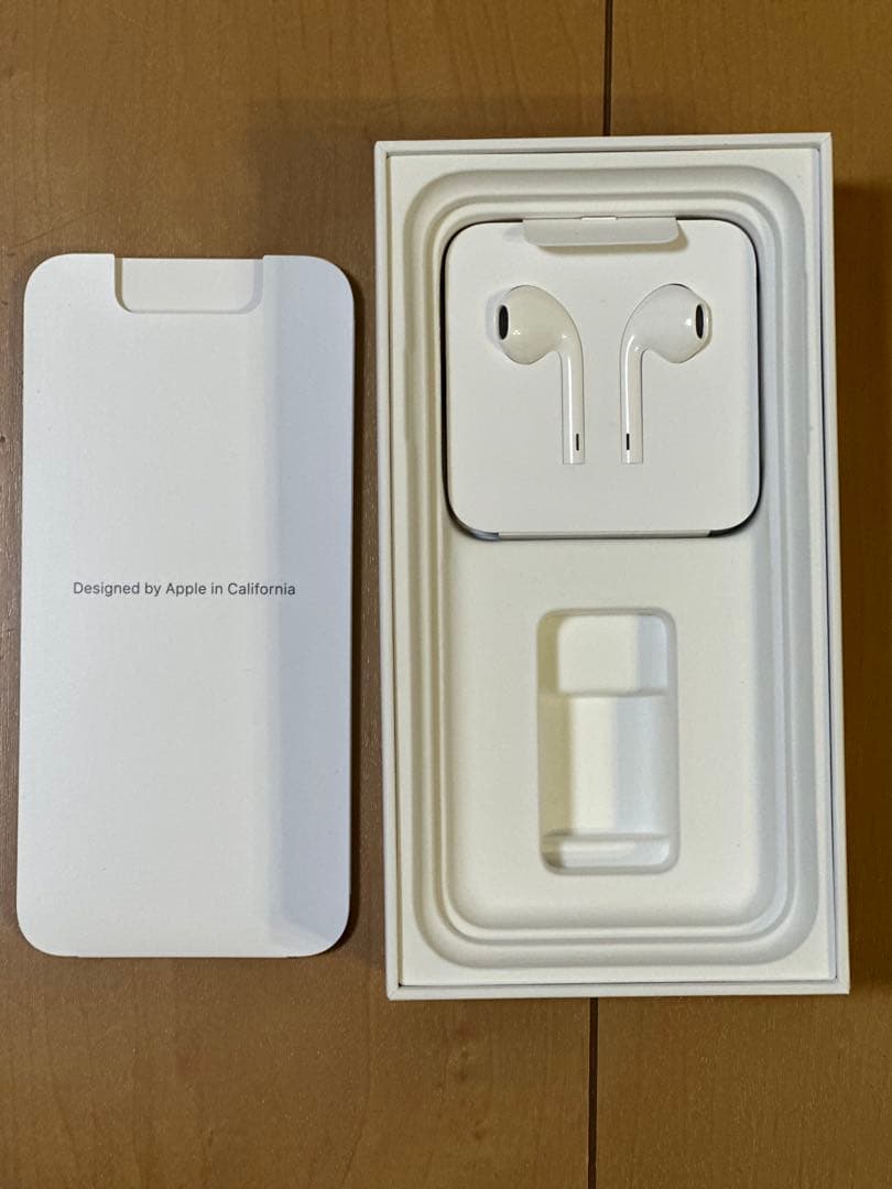 Apple iPhone 11 スペースグレー 本体　64GB