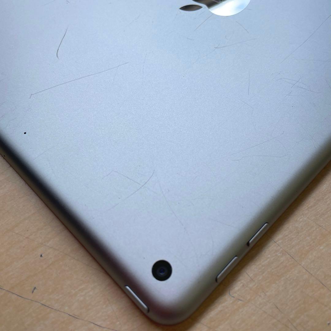iPad 第6世代　A1893　Wi-Fiモデル　スペースグレイ32GB #5