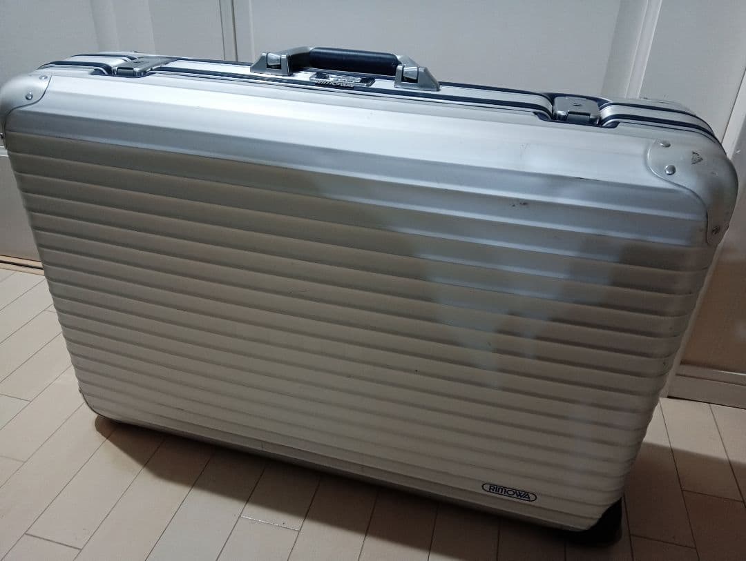 希少 廃盤品 RIMOWA silver Integral 2輪 青ロゴ